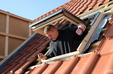 Pose de fenêtres de toit Velux à Perceneige